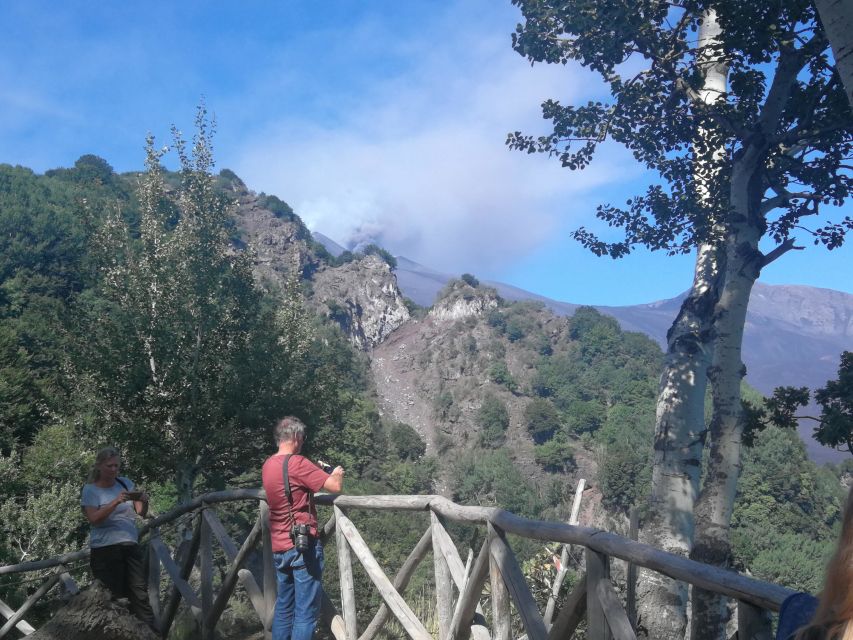 Catania: Etna North Jeep Sartorius Mountains Thieves’ Cave