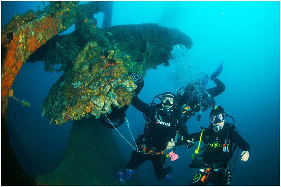 Catania: Gulf Scuba Diving Tour With Marine Biologist