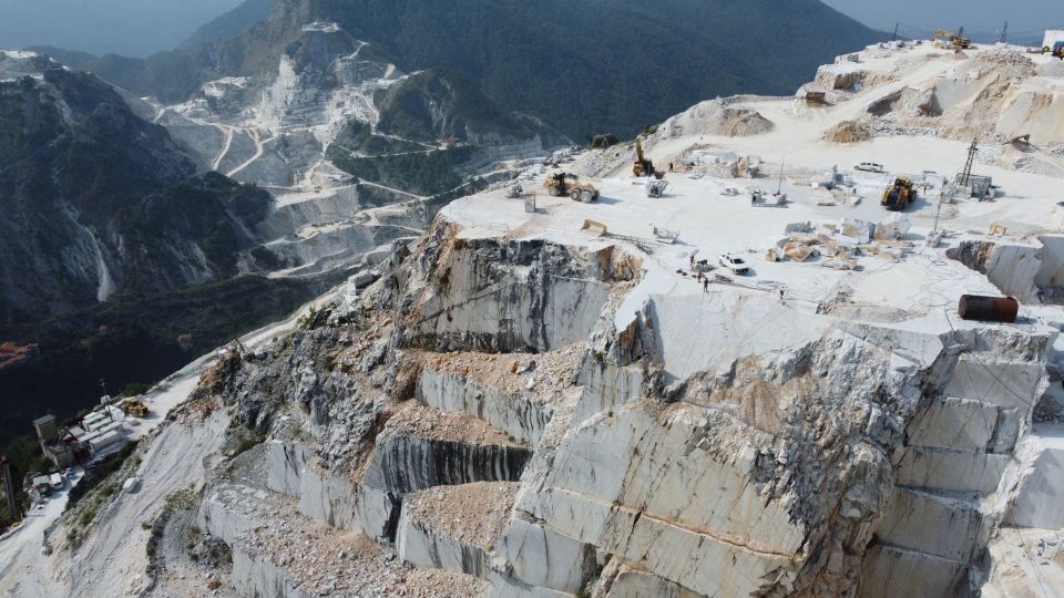 Colonnata: Carrara Marble Quarries Tour by Jeep