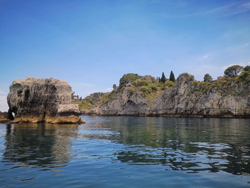 Taormina: Coastal Highlights Cruise With Wine & Food Tasting