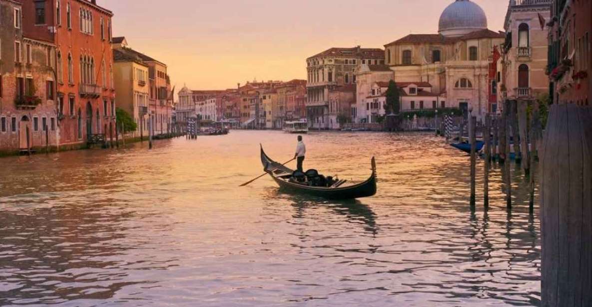 Venice: Sunset Gondola Ride & Guided Walking Tour