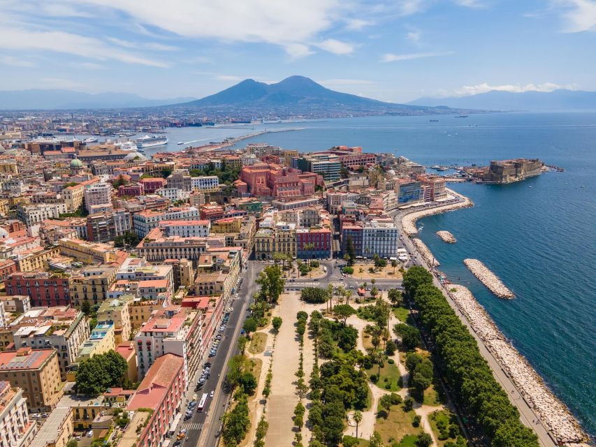 Naples: Express Walk With a Local in 60 Minutes - Experience Highlights