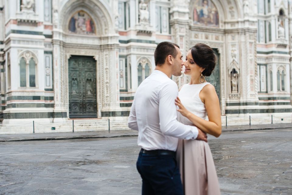 Florence: Private Professional Photoshoot Outside the Duomo - Participant Selection and Availability