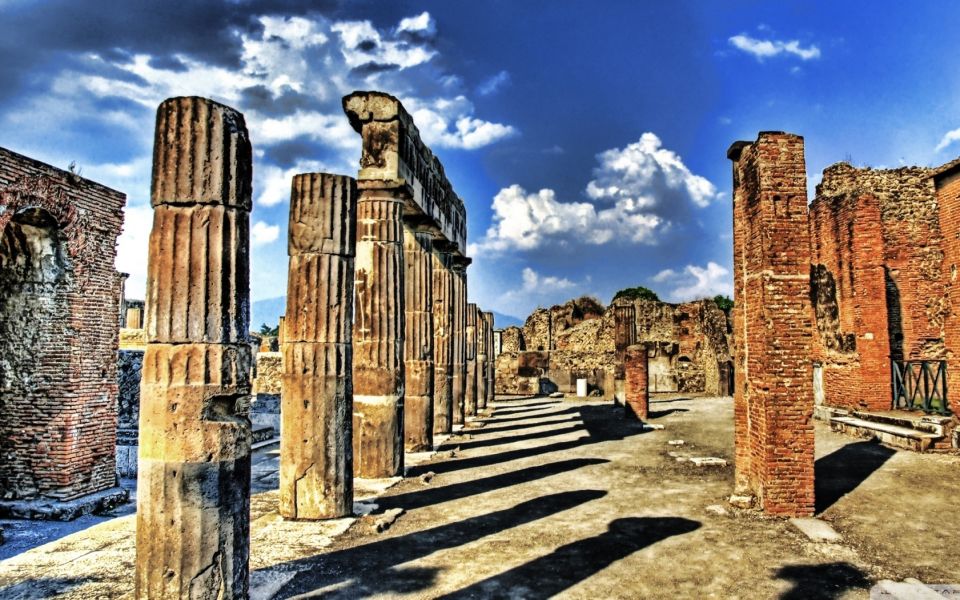 Pompeii Ruins 2-Hour Guided Tour From Sorrento - Focus on Roman Life and Artifacts