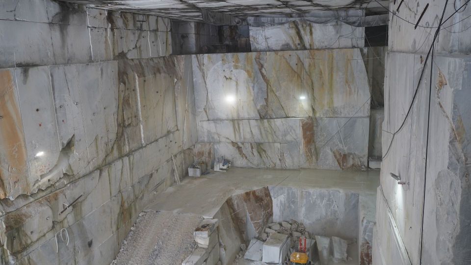 Colonnata: Carrara Marble Quarries Tour by Jeep - Tour Highlights and Excursion Details