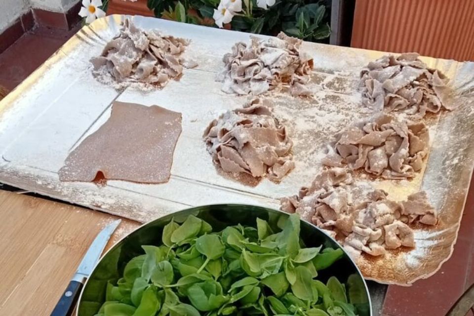 Homemade Pasta and Pesto Class With a Local Chef in Genoa - Atmosphere and Setting