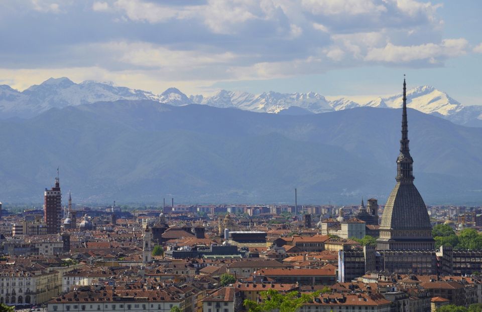 Turin: Royal Palace & City Tour Guided Experience - Meeting Point and Directions