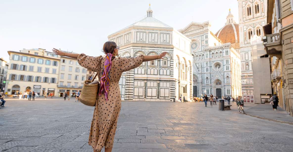 Florence: Private Professional Photoshoot Outside the Duomo - Just The Basics