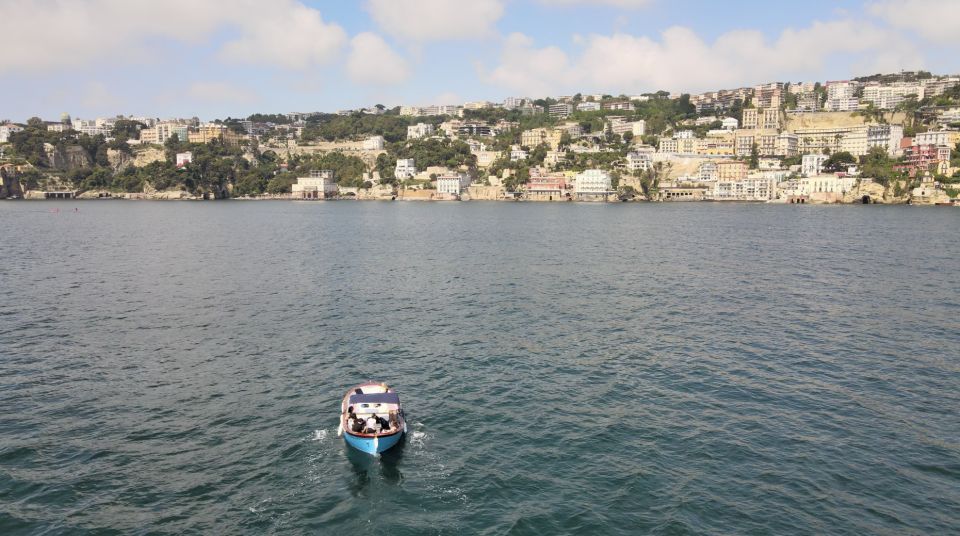 Naples: Castel Dell'ovo Boat Tour - Just The Basics