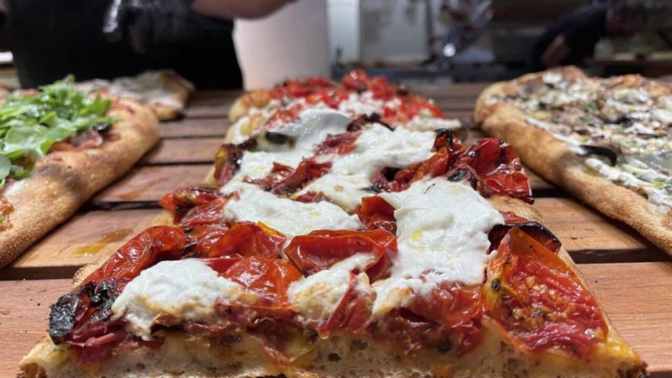 Rome: Gourmet Pizza Cooking Class - Just The Basics