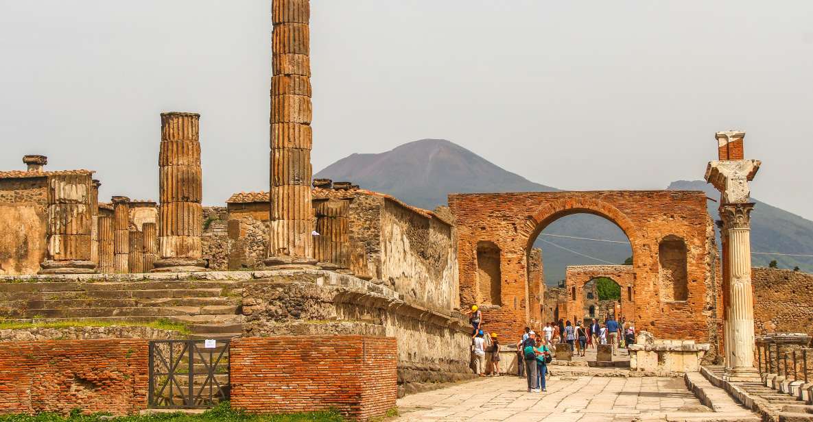 Pompeii: Guided Tour With Skip-The-Line Entry Ticket