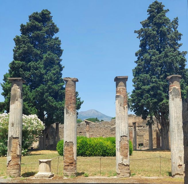 Pompeii: the Best Spot for Your Personal Card in Pompeii