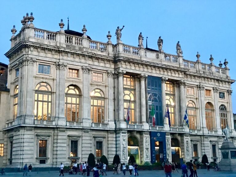 Turin: Women’s History City Center Guided Walking Tour