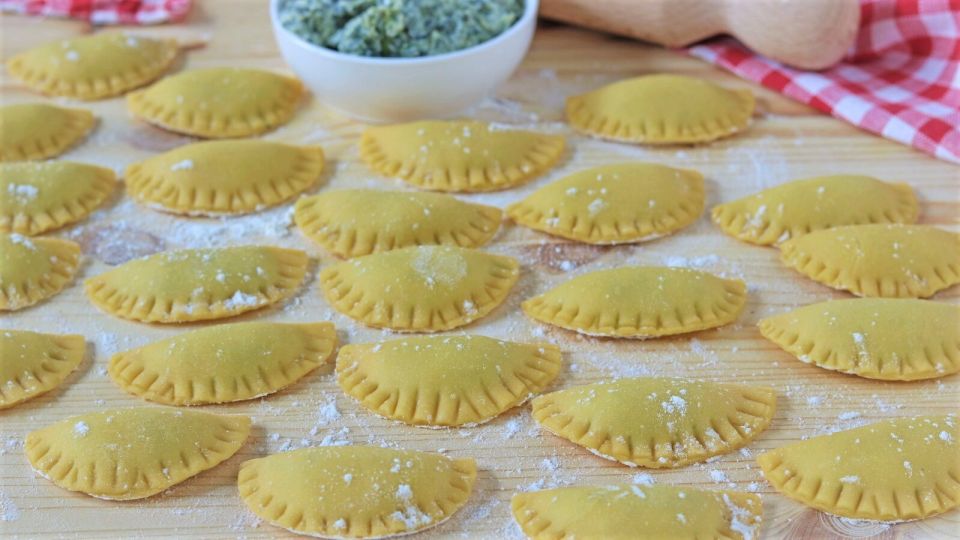 Naples: Ravioli Cooking Class With Wine - Cooking Class Description