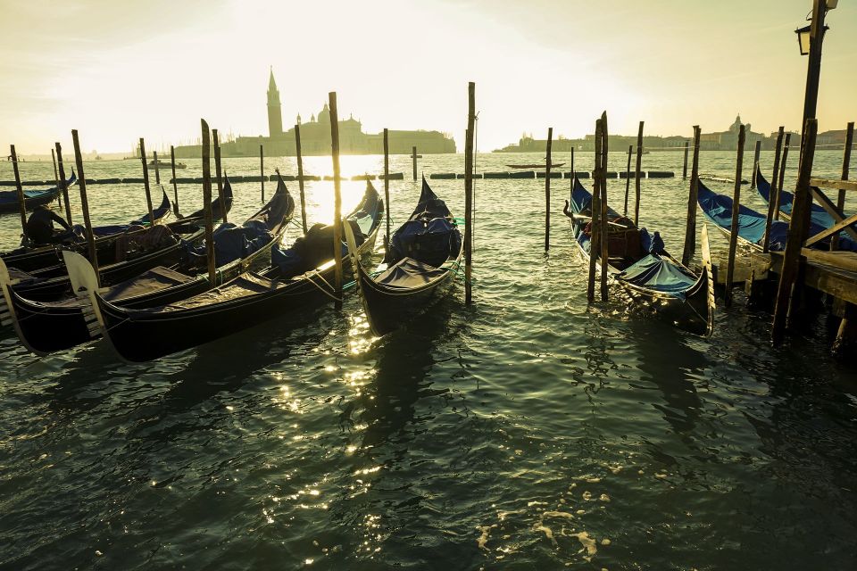 Venice: Private Gondola Tour - Meeting Point Details