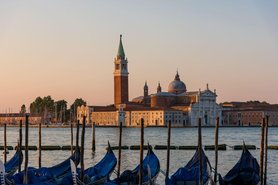 Land and Lagoon - Walking Tour and Gondola Ride - Just The Basics