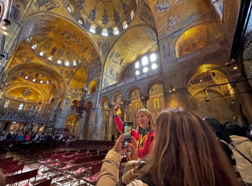 Venice: St. Mark's, Doges Palace, Rialto, and Gondola Tour - Just The Basics