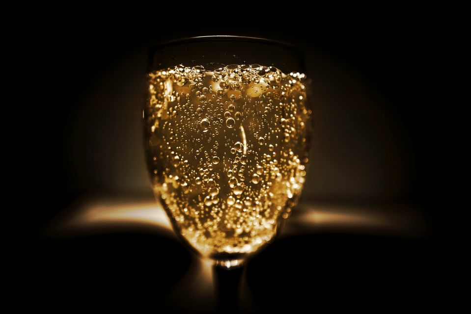 The Secret of Italian Bubbles - Taste & Learn to Distinguish - Frequently Asked Questions